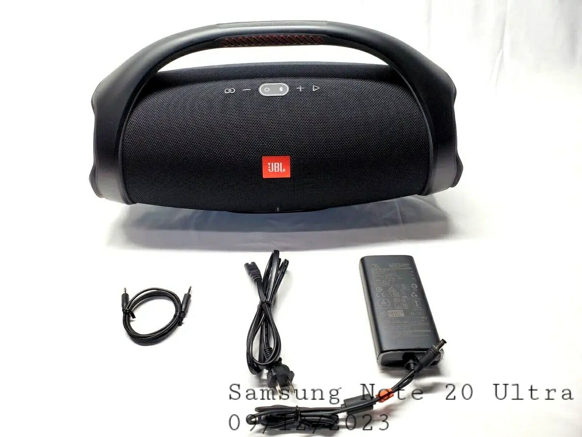 Vând sau schimb Jbl Boombox 2