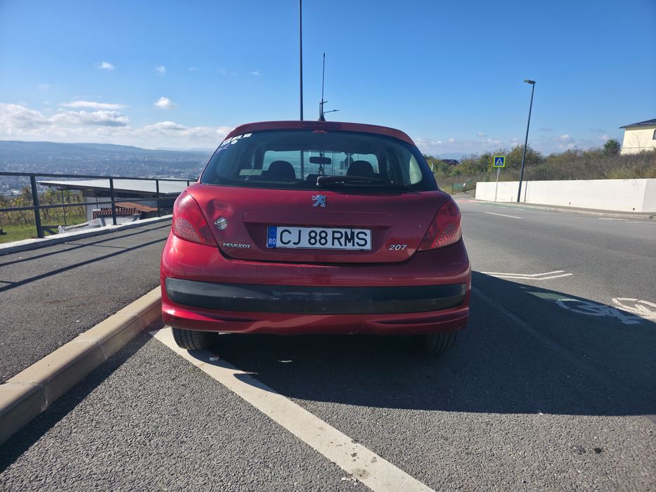 Vand Peugeot 207 1.4 benzina