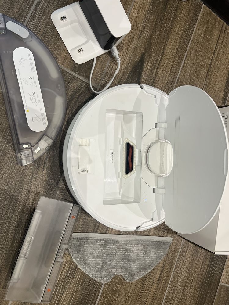 Dreame D9 vacum robot