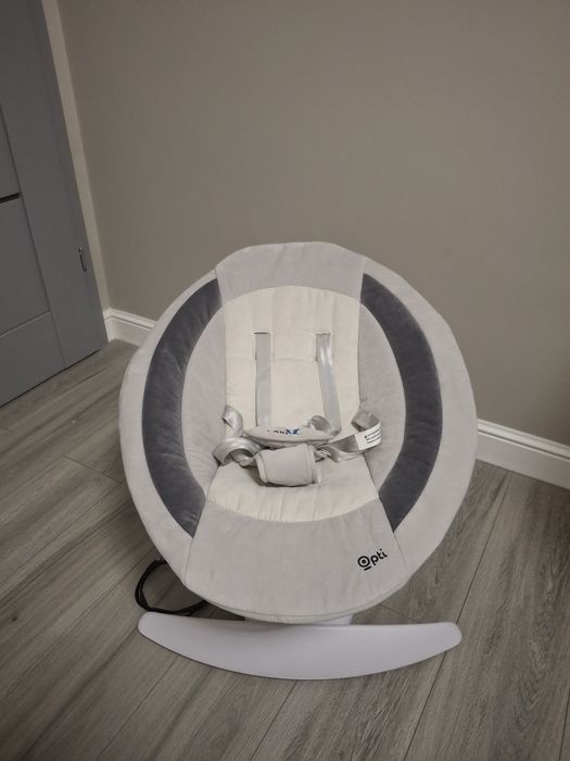 Leagan electric bebelusi / Balansoar Caretero