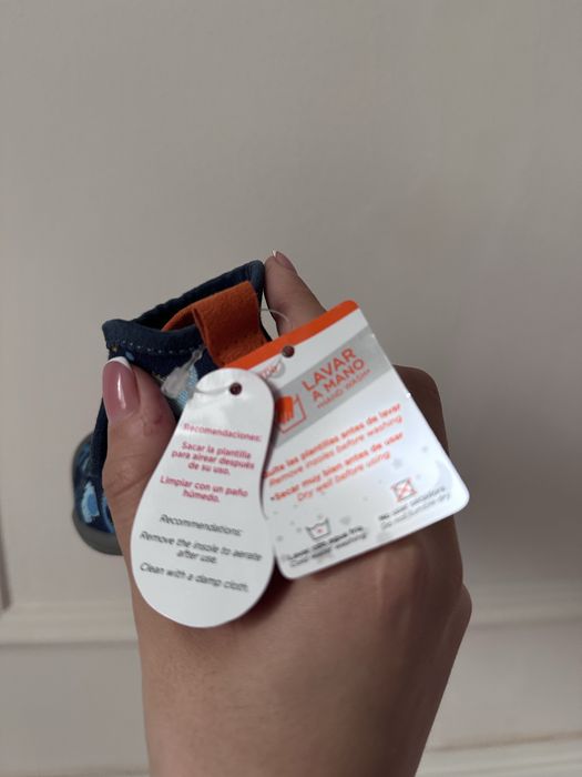 Продается детские полуботинки хорошего качества! Новые!