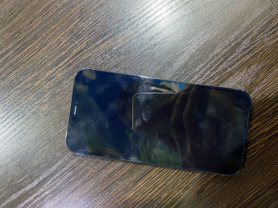 Iphone 12 pro max sotiladi IDEAL KAROBKA DOK BOR