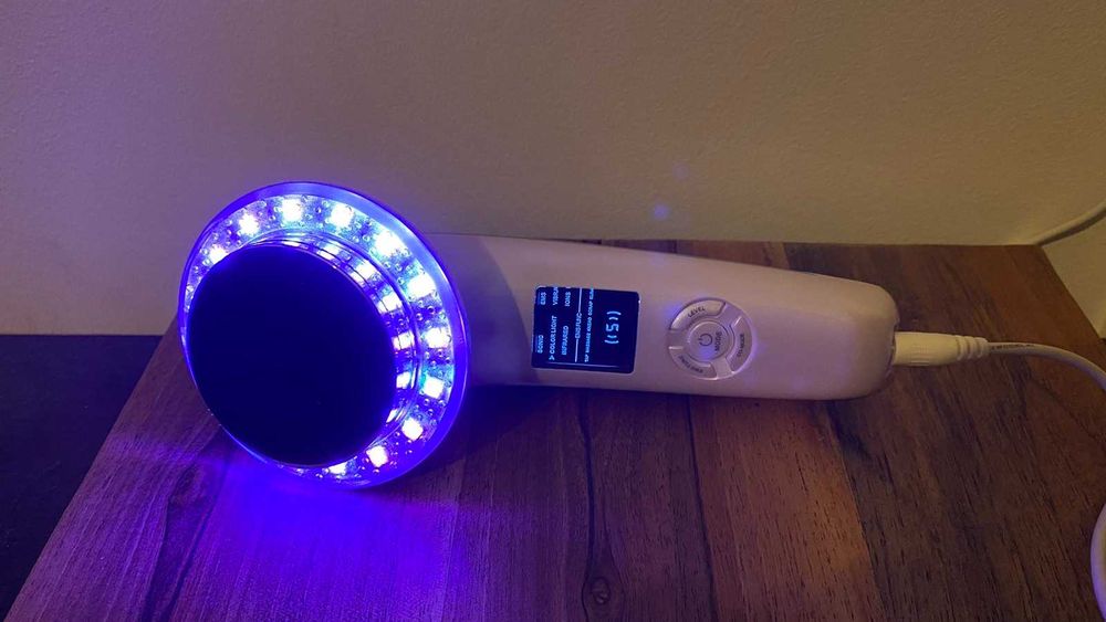 Масажор за лице/тяло 6 в 1 EMS функции, ултразвук, фотон, йони