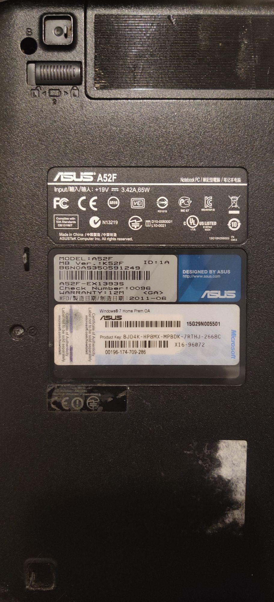 Laptop Asus K52F cu ecran spart