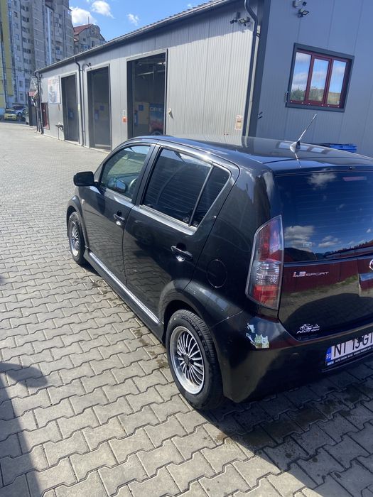 Daihatsu Sirion 1.3 VVT motor Toyota