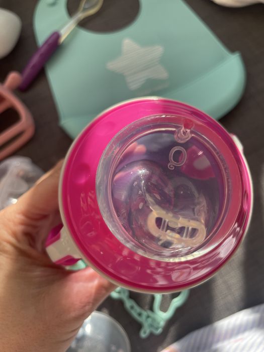 Залъгалки, шишета и други прибори за бебе