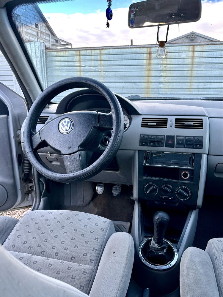 Volkswagen pointer 1.8