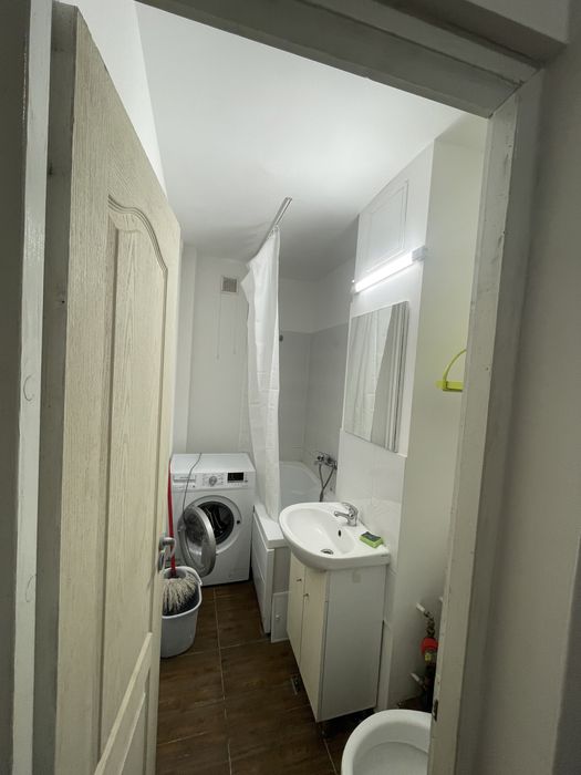 Dau in chirie garsoniera tip D