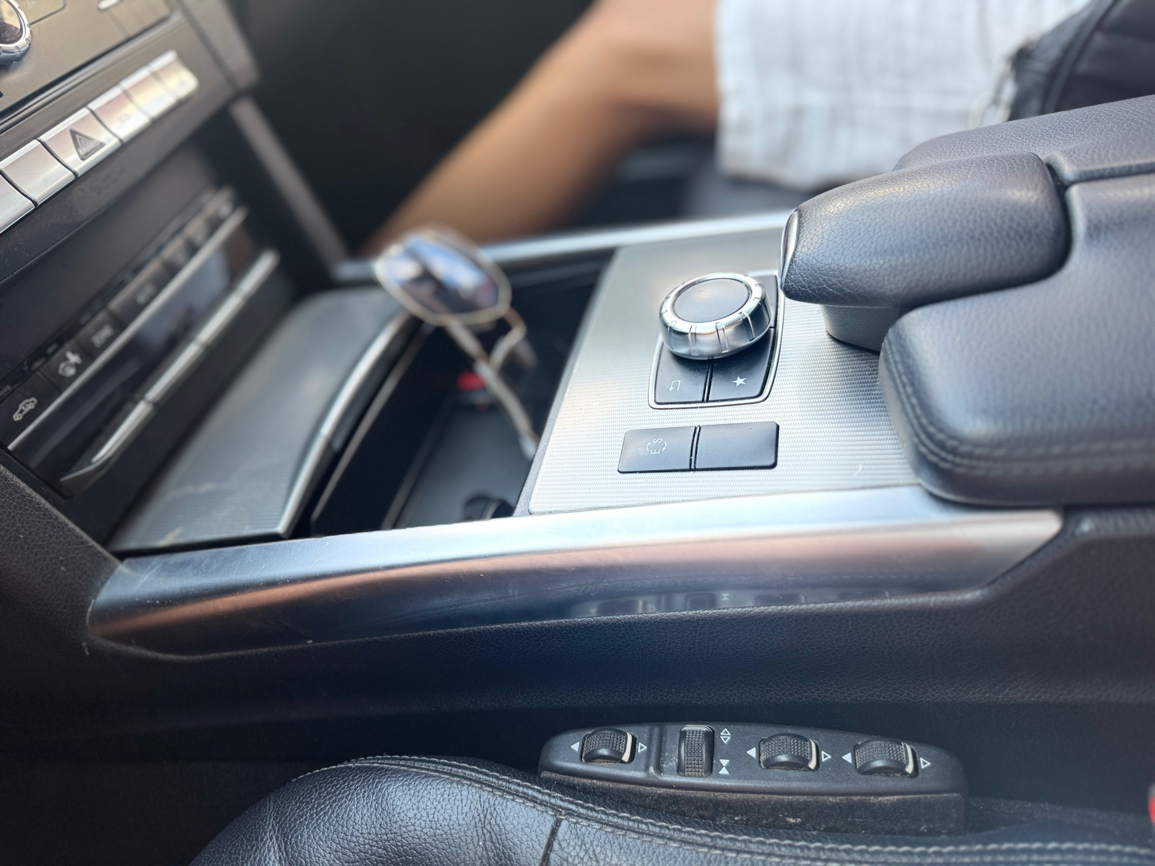 Mercedes Benz E 22