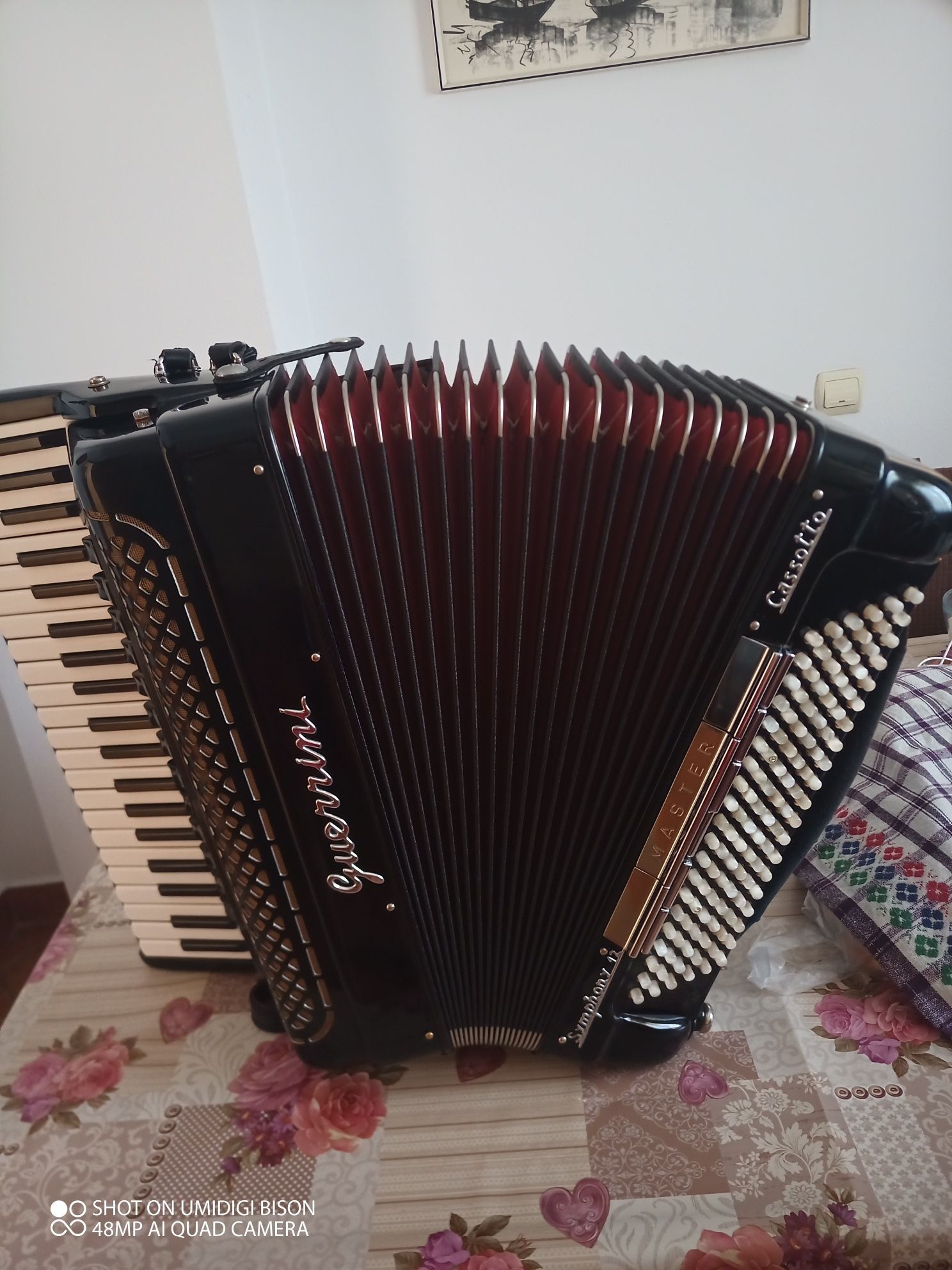 Vind acordeon Guerini Symphony 12