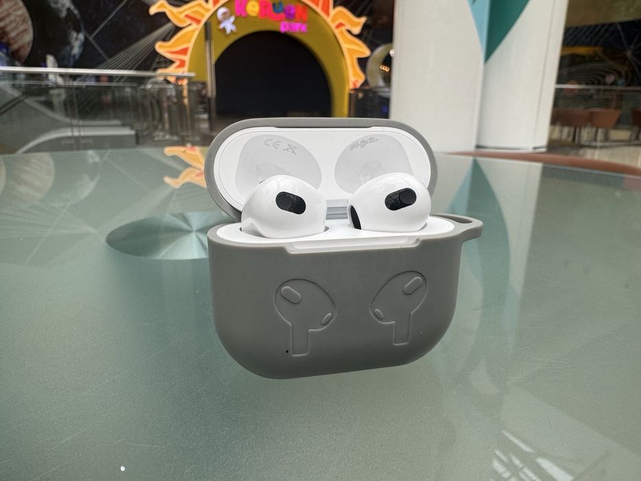 Продаю airpods 3 в идеалным состоянии