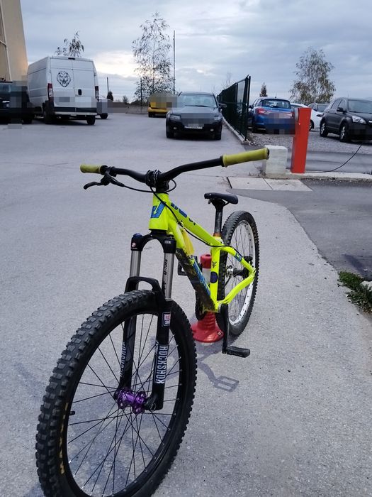 Drag C2 custom dirt jump