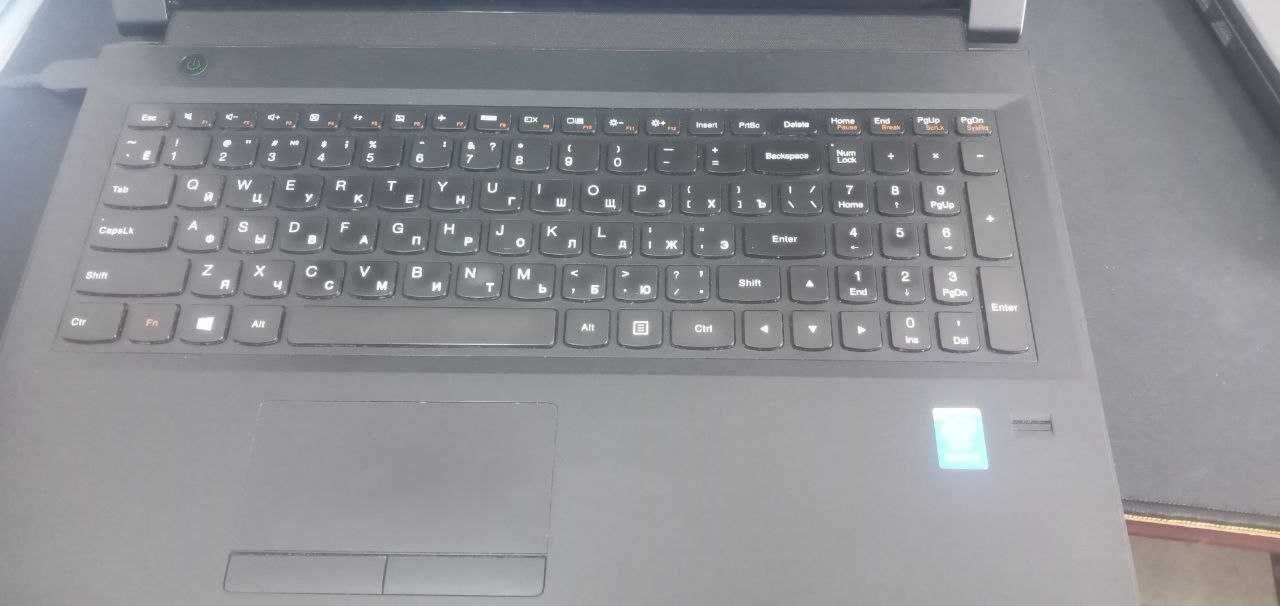 Lenovo, noutbuk sotiladi