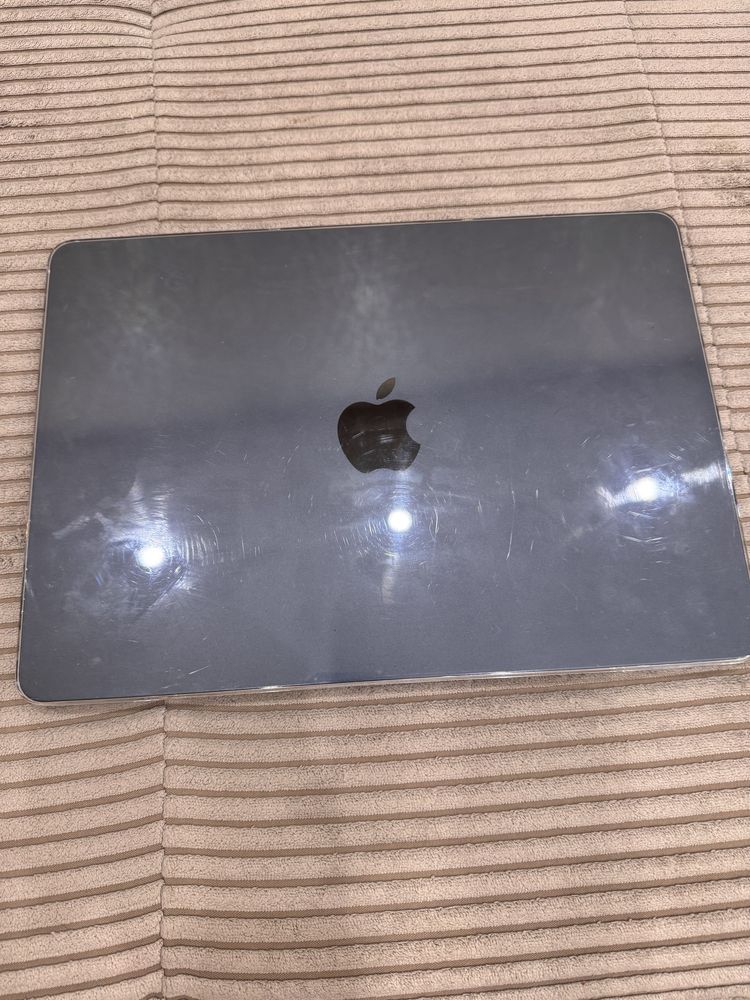 Macbook air M3 13” 256GB