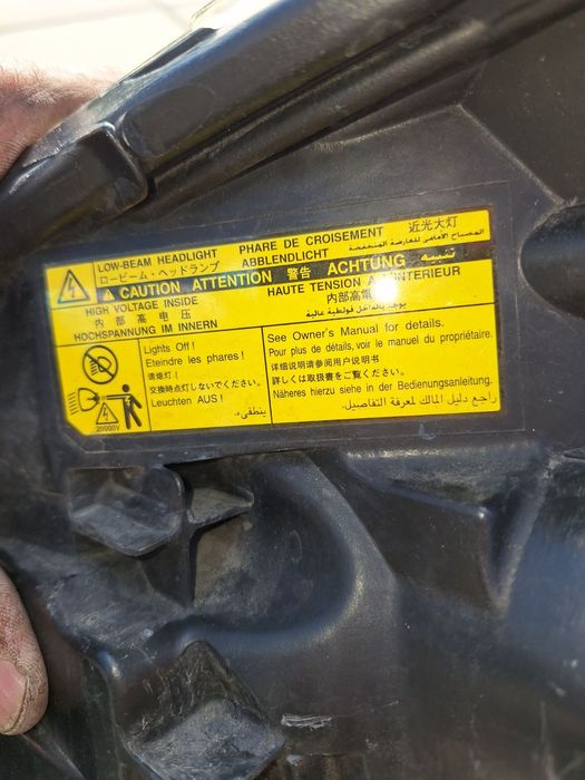 Продавам фарове за субару легаси