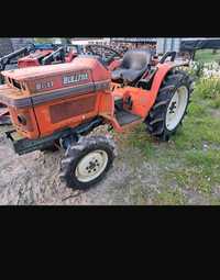 Tractor kubota b1-17 bulltra 4x4