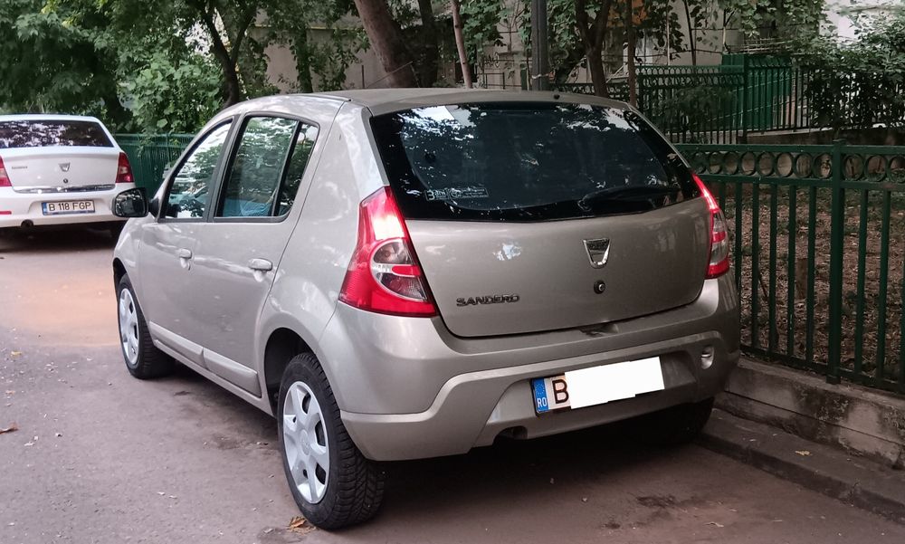 Dacia sandero berlina hatchback blackline 2012