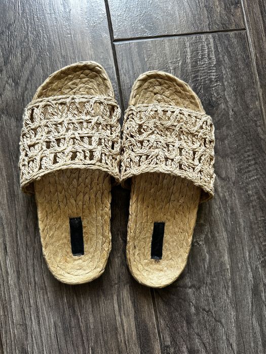 Продавам чехли от Zara Home