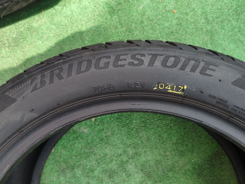 225 45 17 vara Bridgestone