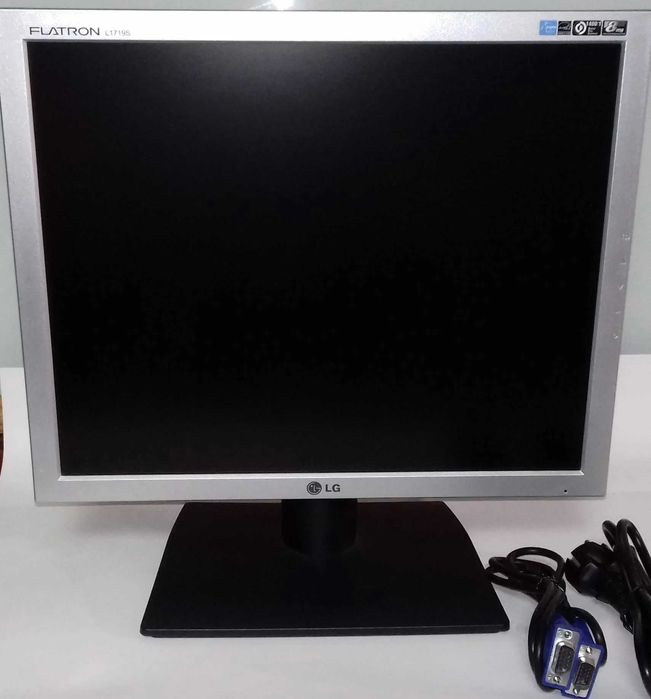 Монитор 17 LG Electronics L1719S