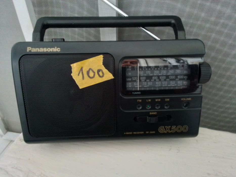 Radio panasonic portabil
