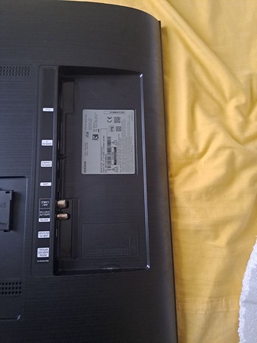 Телевизор Samsung 43