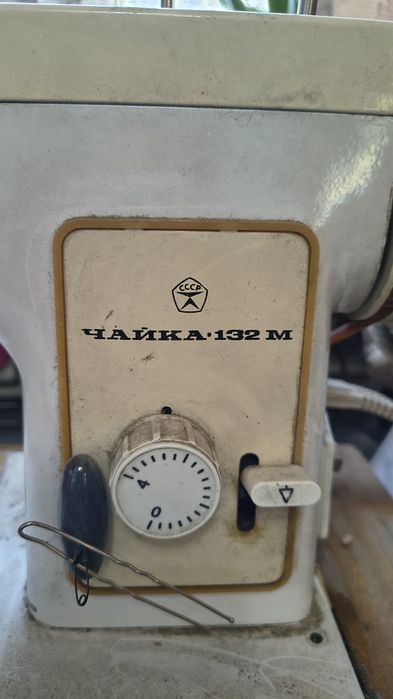 Швейная машинка продам