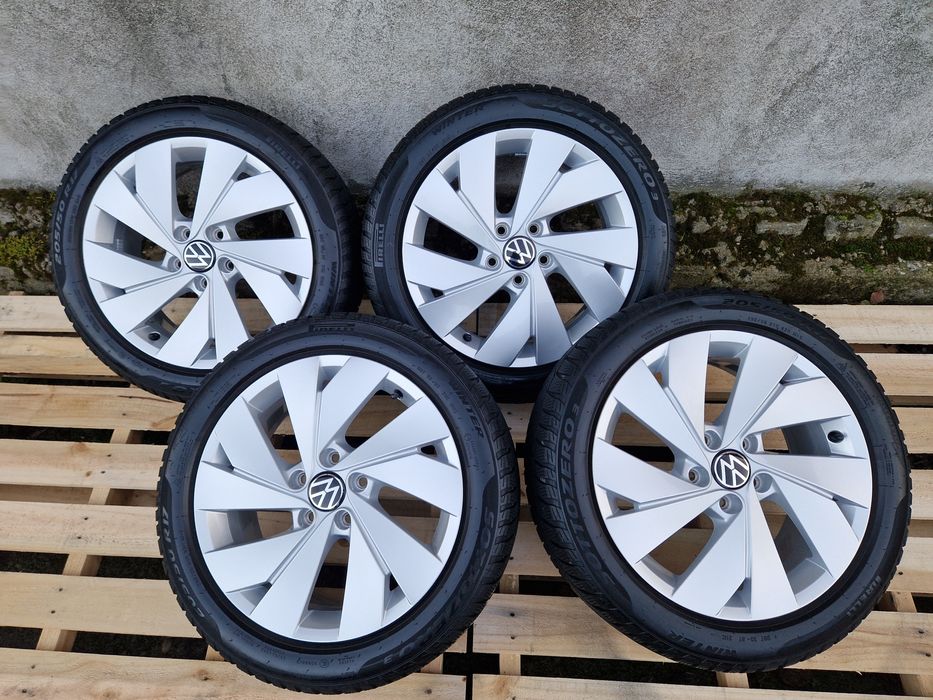 Jante Belmont Vw Golf7-8 anvelope iarna(relativ noi) 205 50 17