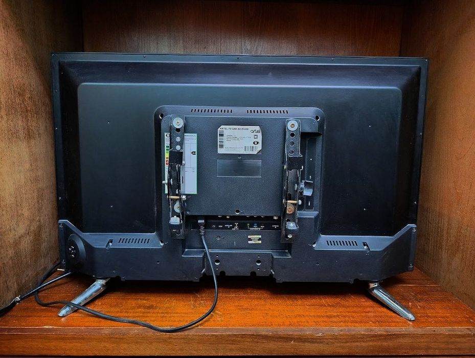 Artel TV LED 32/9100