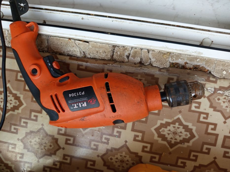 Продам      дрель