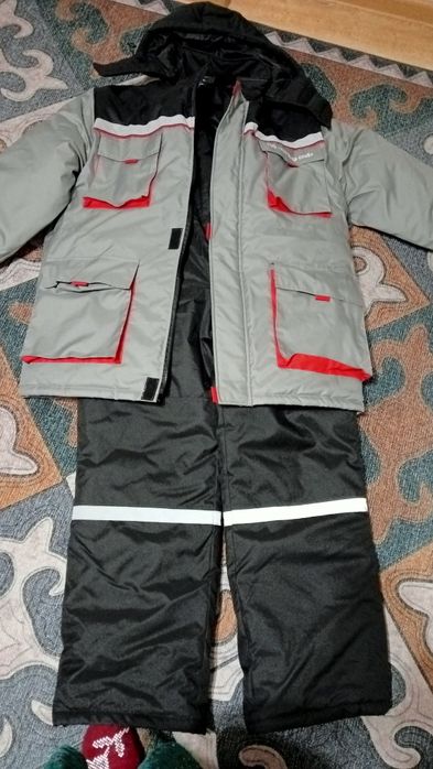 Продается сец.одежда зима новая