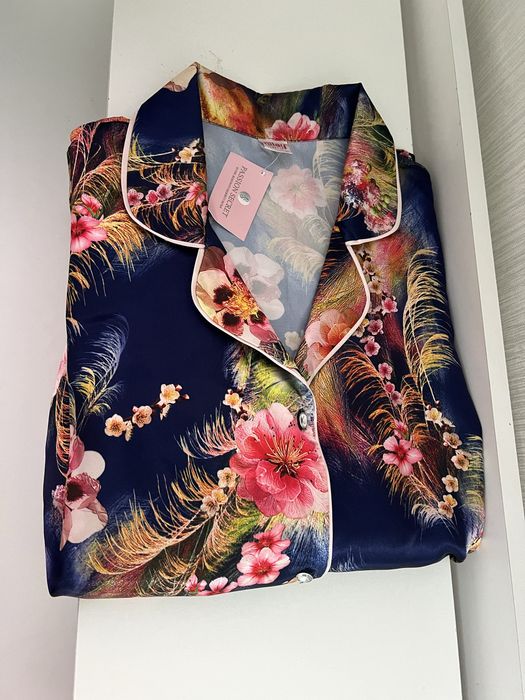 Женская Шелковая пижама премиум качества (Новая)