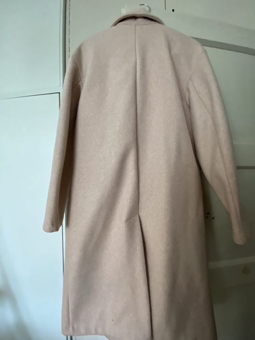 Розово палто Bershka