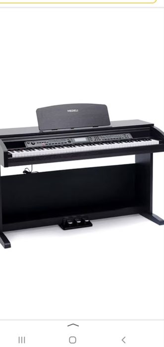 Электронное пианино в отличном состоянии