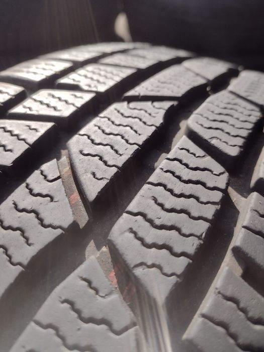 Перфектни 4бр.205/60/16 Continental TS830P dot3415