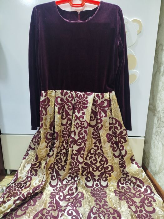 Одежда женская длинная