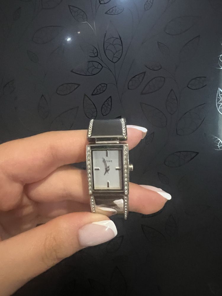 Дамски часовник DKNY Glitz NY8241 - RIP