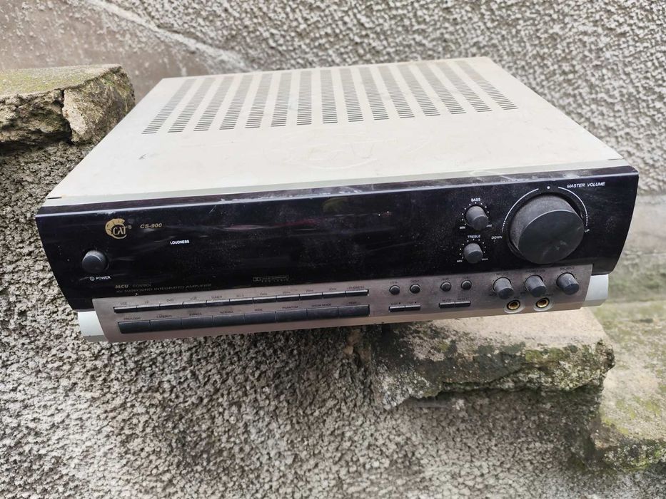 Усилвател CAT .За ремонт.