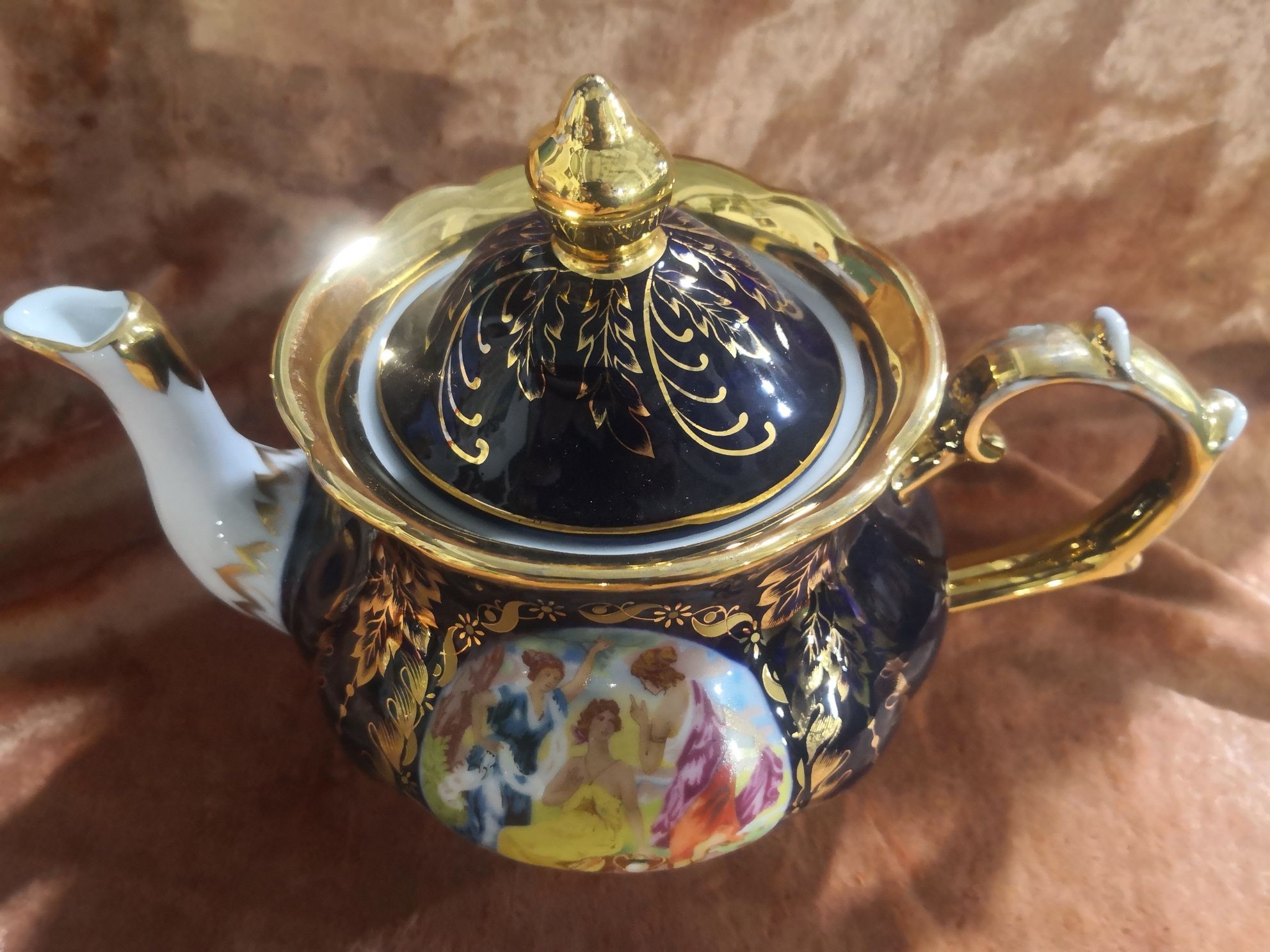 Чайник праздничный подарочный, Чехия.