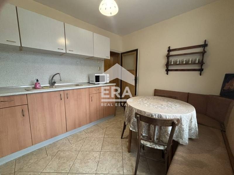 Продава се Тристаен апартамент в Варна, Цветен квартал - 80 кв.м за 2063 €/кв.м - Снимка #5