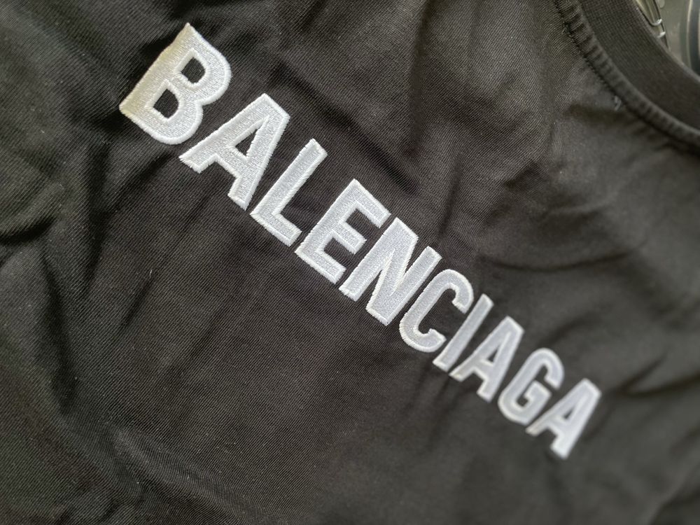 Мъжки комплект тениска и къси панталони *B*a*l*enci*a*g*a