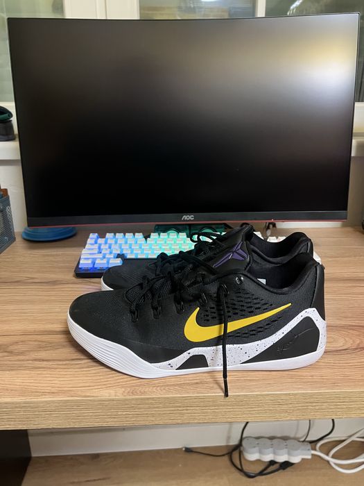 Обувки kobe 9 (46 номер)