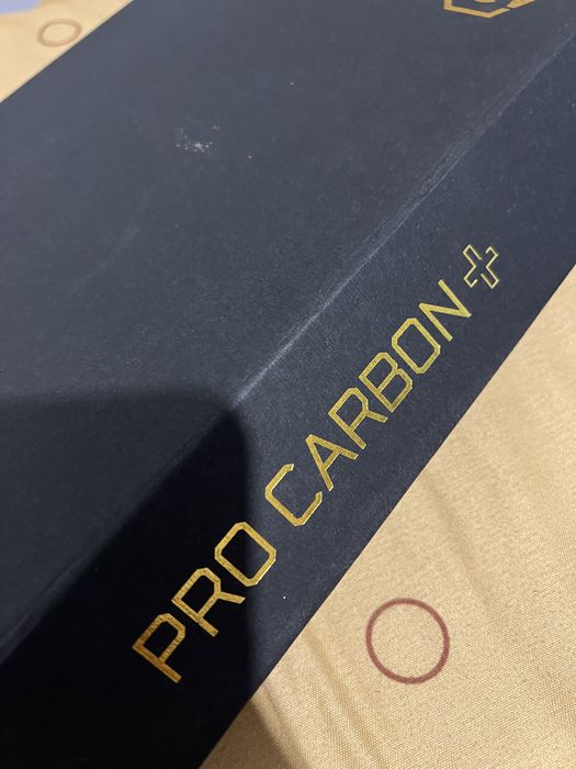 Paleta tenis de masa  Tiga Pro Carbon