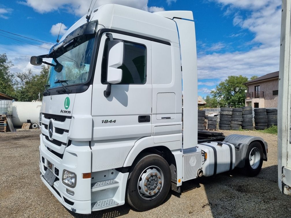 Actros mp3 an 2013