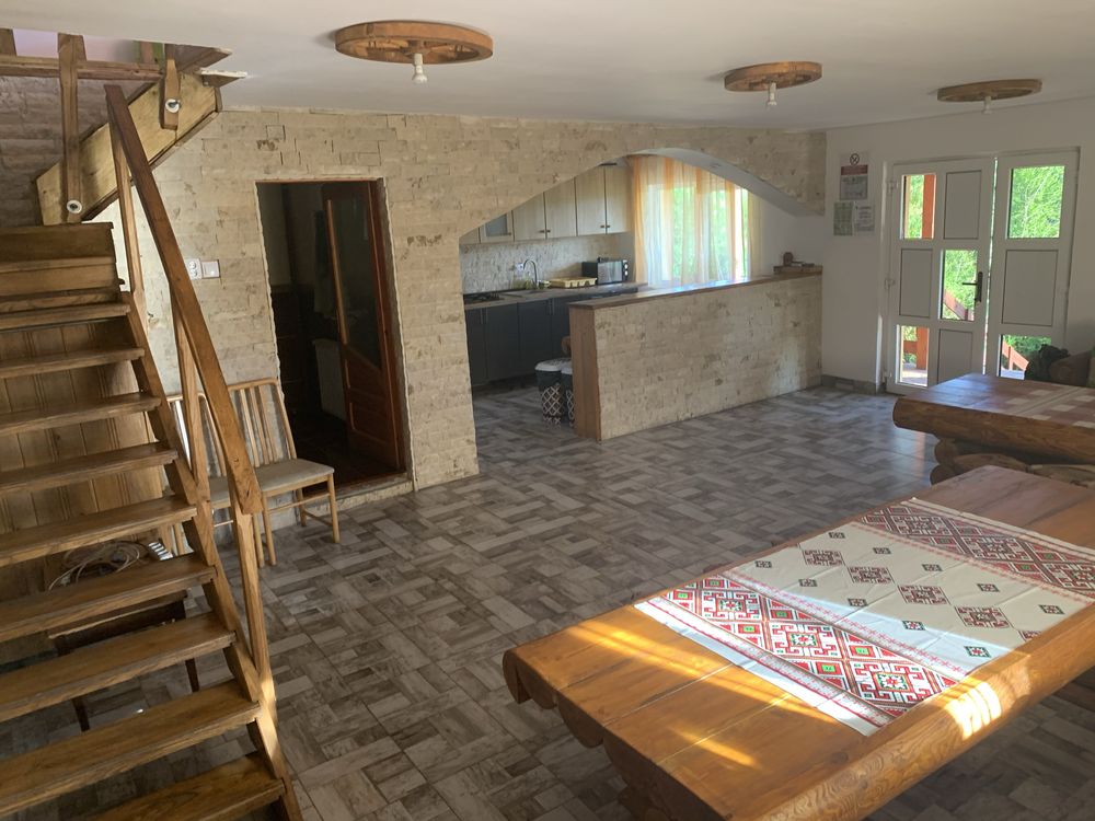 Cabana de inchiriat Doi Stejari cu ciubar Poieni-Valea Draganului