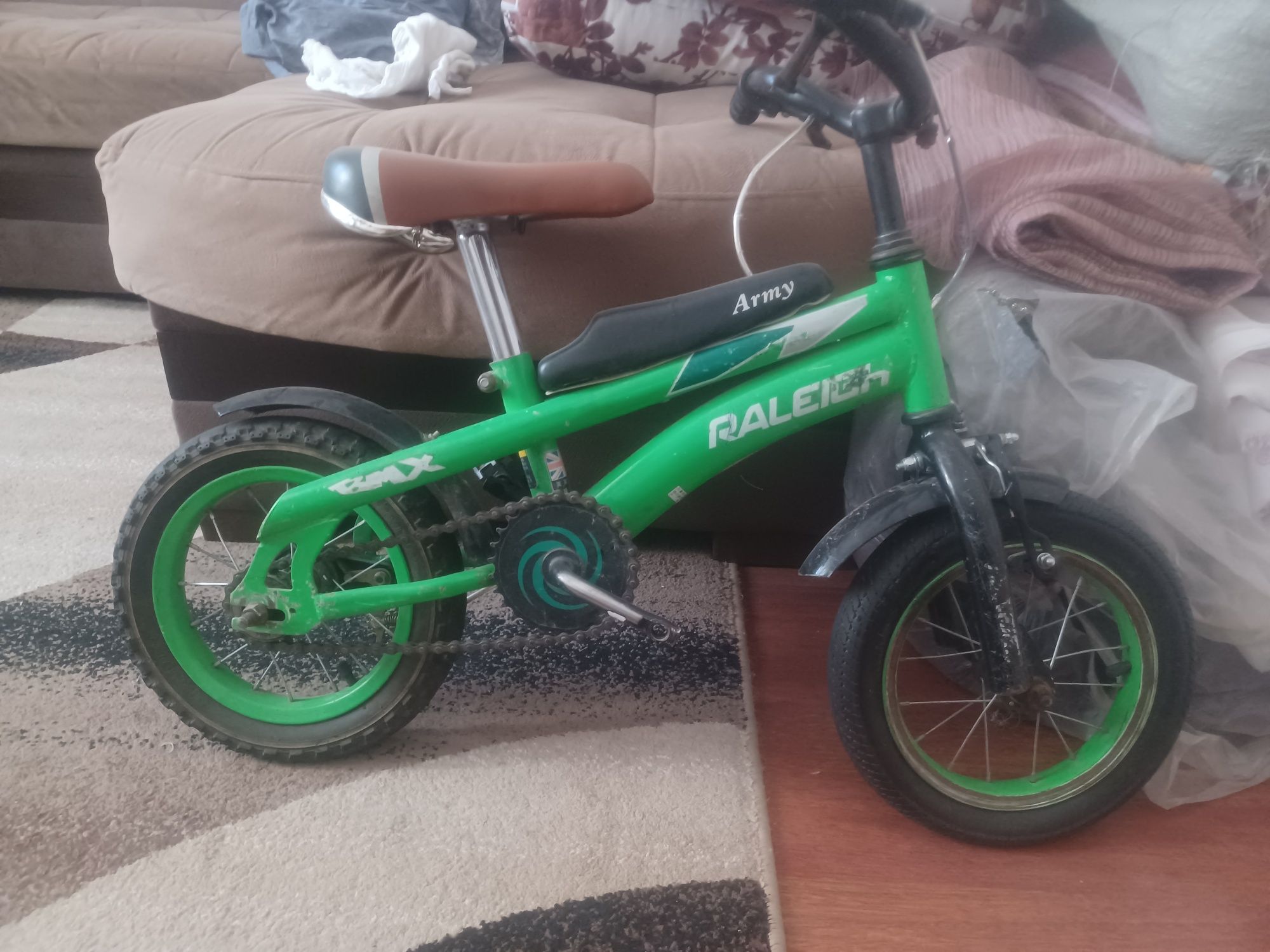 Sotiladi srochna pedal qoyiw kere oldi balonini yamaw kere tewilgannnn