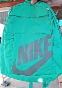 Rucsac Nike culoare verde