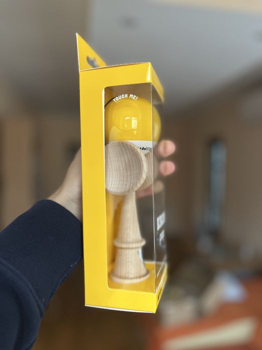 Kendama KROM POP LOL (Galben/Yellow)