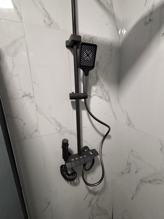 Довършителни Ремонтни - Душ кабини, обзавеждане за баня, Ламинат и още