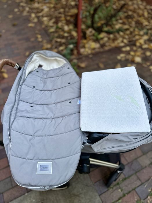 Carut Cybex ePriam 4 (electric), 2-in-1 Sport+Landou